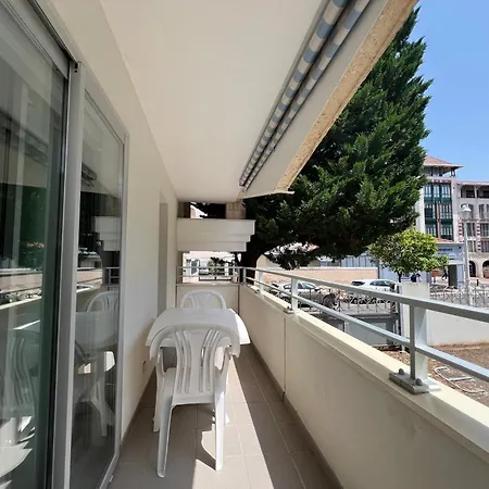Lejlighed T2 - Acces Et Commerces - Parking Inclus - Fr-1-474-6 *